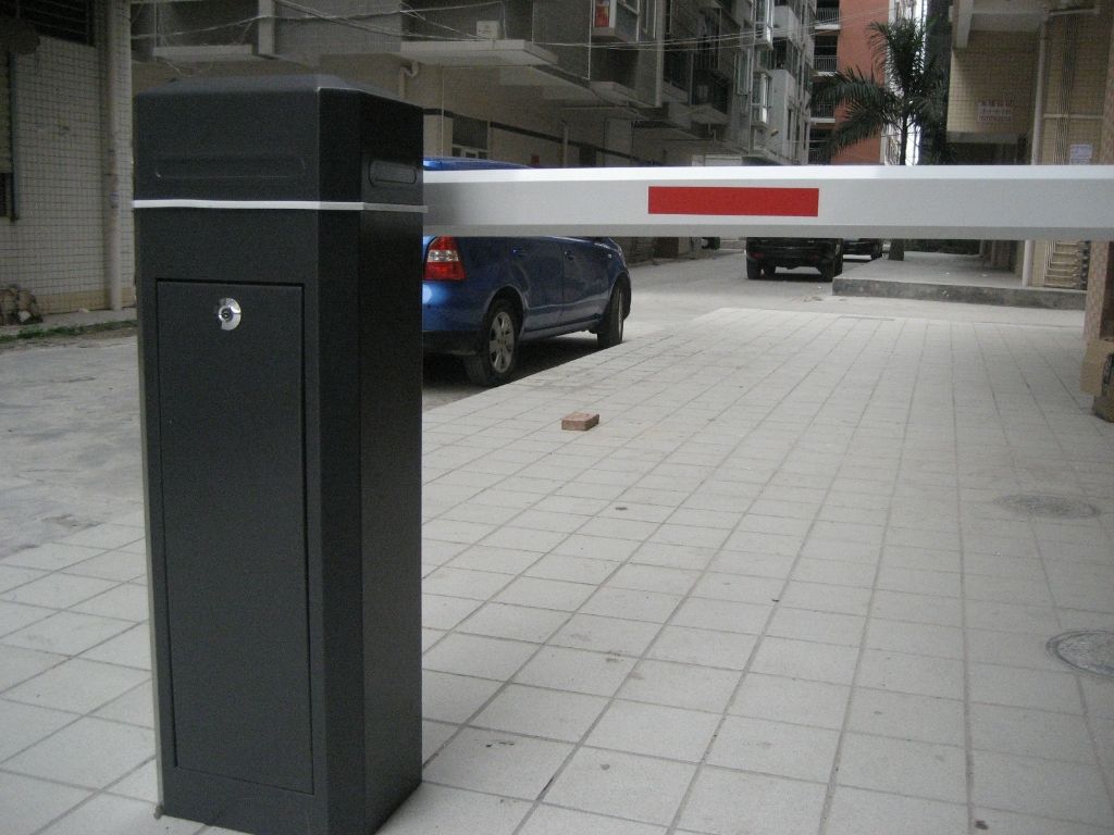 荆州沙市区灰色豪华道闸